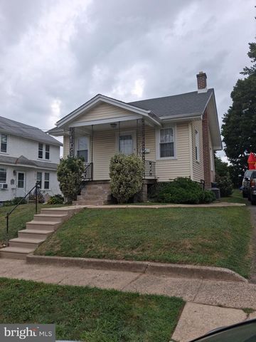210 ARDMORE AVE, Upper Darby, PA 19082