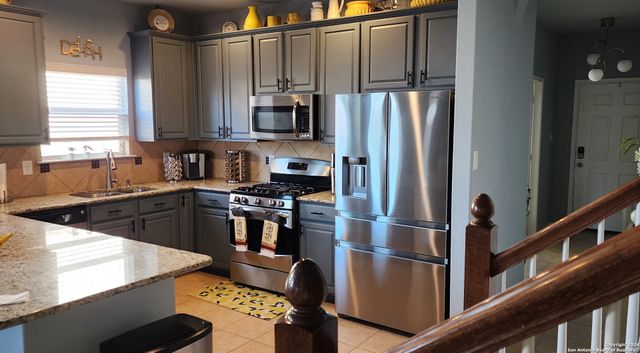 509 whittmen, Schertz, TX 78108