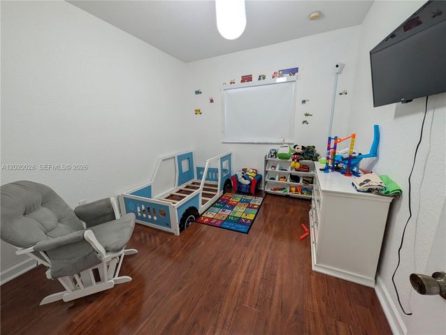 2882 NE 4th St, Homestead, FL 33033