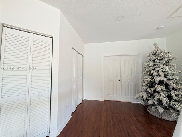 2882 NE 4th St, Homestead, FL 33033