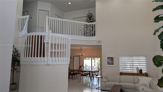 2882 NE 4th St, Homestead, FL 33033