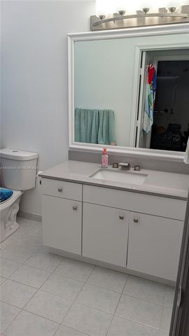 2882 NE 4th St, Homestead, FL 33033