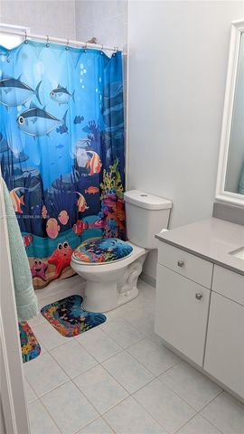 2882 NE 4th St, Homestead, FL 33033