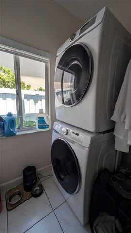 2882 NE 4th St, Homestead, FL 33033