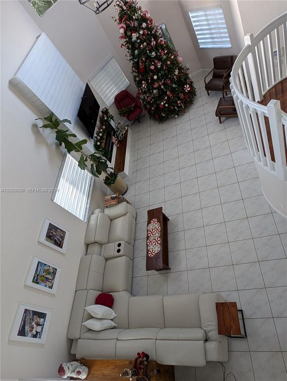 2882 NE 4th St, Homestead, FL 33033