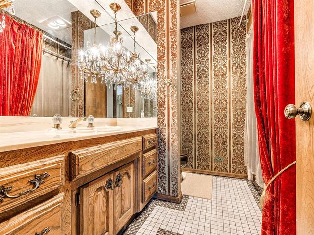 11132 Lakeridge Run, Oklahoma City, OK 73170