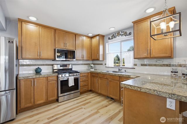 4897 Dory Court, Blaine, WA 98230