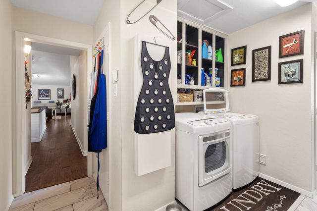 905 Crowley Road, Arlington, TX 76012