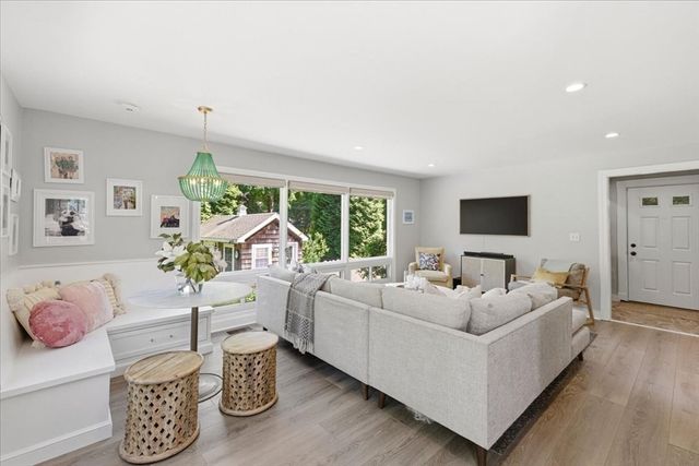694 Country Way, Scituate, MA 02066