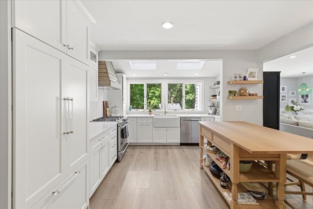 694 Country Way, Scituate, MA 02066