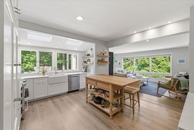 694 Country Way, Scituate, MA 02066