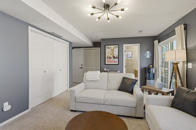 9 Parkshores Drive, Bloomington, IL 61701