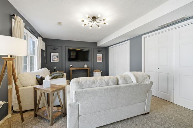 9 Parkshores Drive, Bloomington, IL 61701