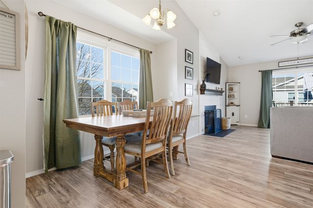 9 Parkshores Drive, Bloomington, IL 61701