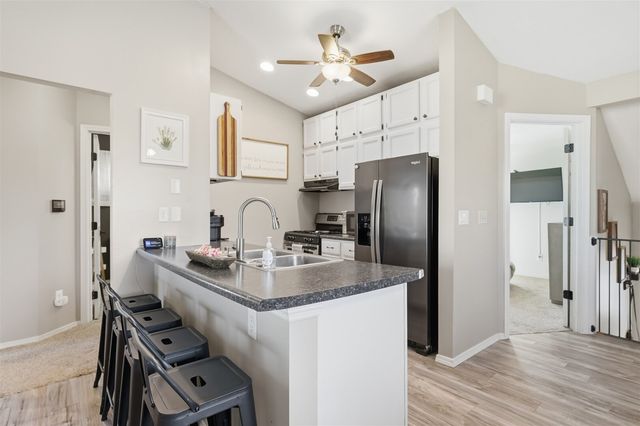 9 Parkshores Drive, Bloomington, IL 61701