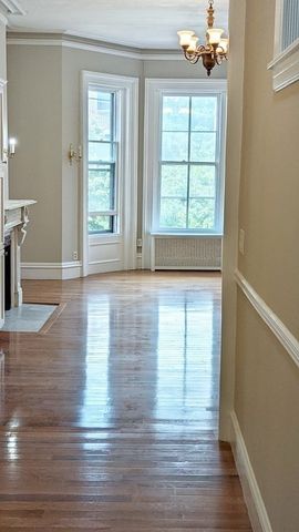 387 Beacon St. 3, Boston, MA 02116