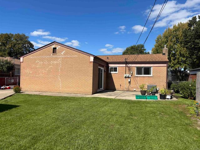 13790 Joyce Drive, Warren, MI 48088