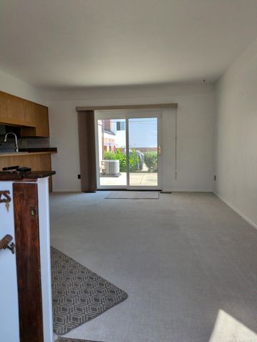 13790 Joyce Drive, Warren, MI 48088