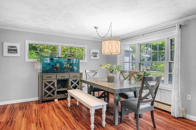 15 Hartshorne Rd, Wakefield, MA 01880