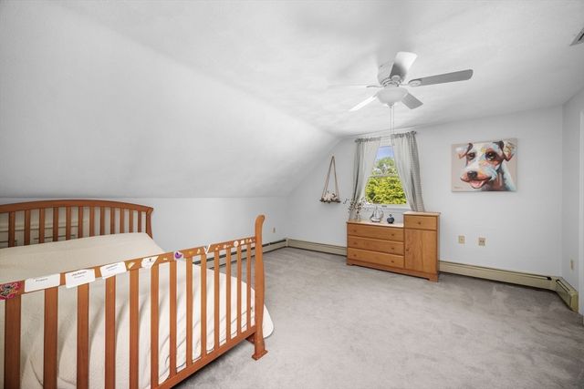 15 Hartshorne Rd, Wakefield, MA 01880