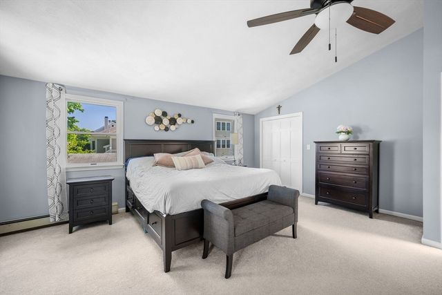 15 Hartshorne Rd, Wakefield, MA 01880