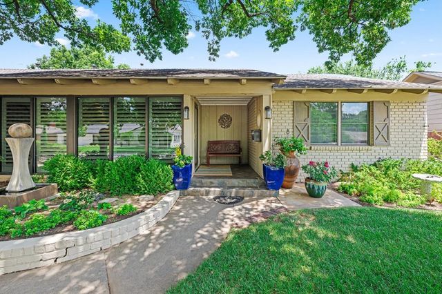 2221 NW 56th Street, Oklahoma City, OK 73112