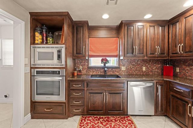 2221 NW 56th Street, Oklahoma City, OK 73112