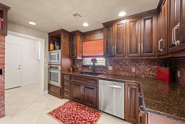 2221 NW 56th Street, Oklahoma City, OK 73112