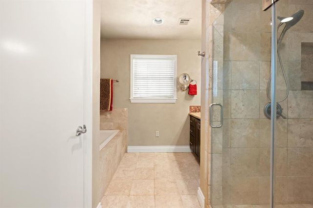 2221 NW 56th Street, Oklahoma City, OK 73112