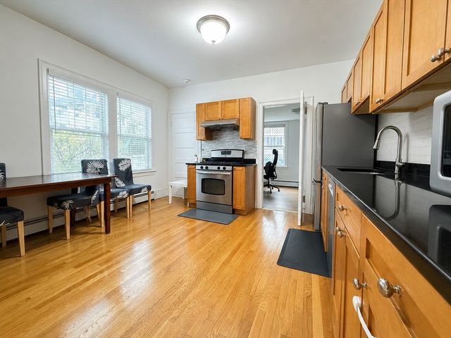 132 Middlesex Road 1, Brookline, MA 02467