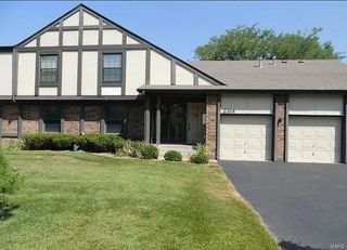 2314 Seven Pine Dr 8, St Louis, MO 63146