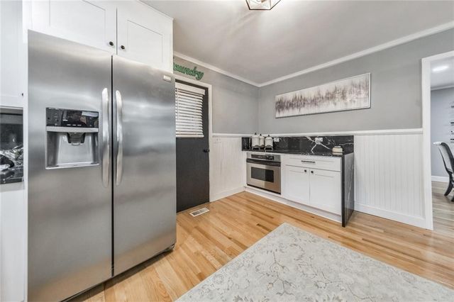 1810 Kinridge Road, Marietta, GA 30062