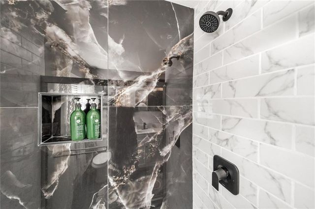 1810 Kinridge Road, Marietta, GA 30062