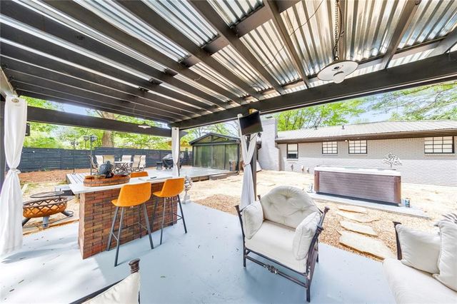 1810 Kinridge Road, Marietta, GA 30062