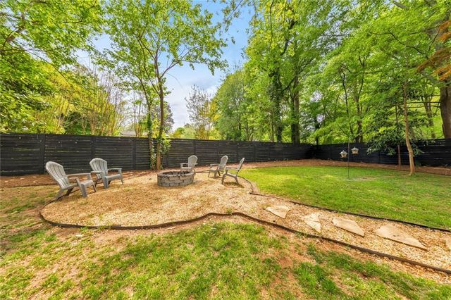 1810 Kinridge Road, Marietta, GA 30062