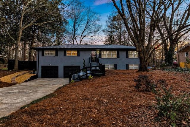 1810 Kinridge Road, Marietta, GA 30062