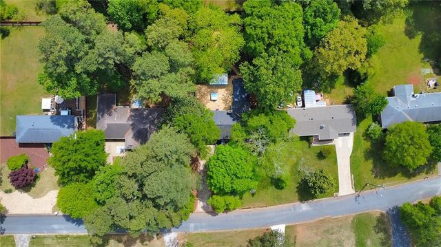 1810 Kinridge Road, Marietta, GA 30062