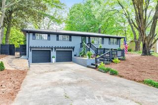 1810 Kinridge Road, Marietta, GA 30062