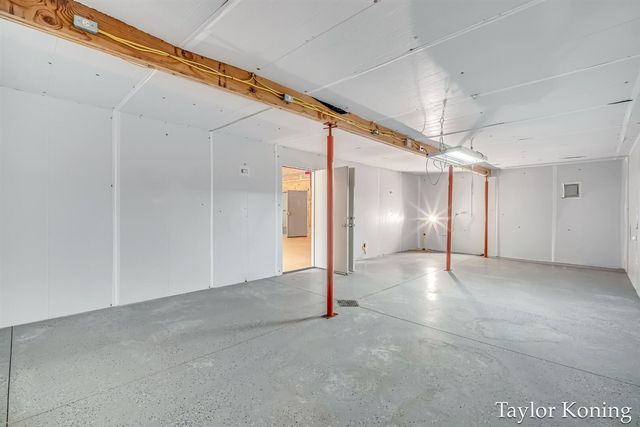 3111 N 128th Avenue, Hart, MI 49420