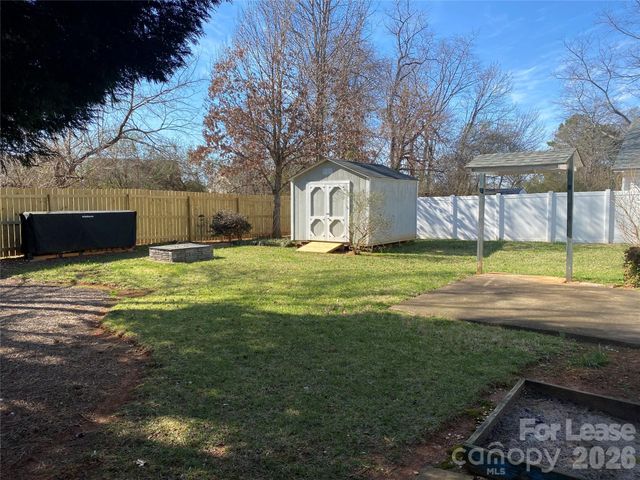 4005 Brandie Glen Road, Charlotte, NC 28269