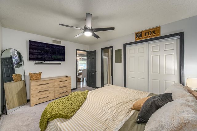 2421 S Linden St, Wichita, KS 67210