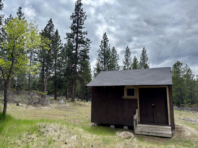 60217 Crater Road, Bend, OR 97702