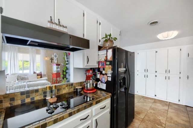 4225 AVOCADO BLVD, La Mesa, CA 91941