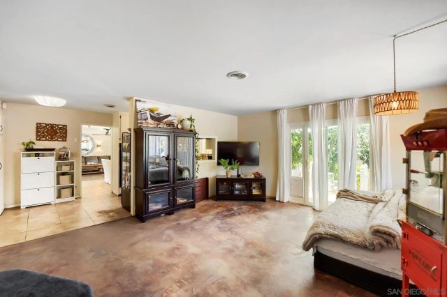 4225 AVOCADO BLVD, La Mesa, CA 91941