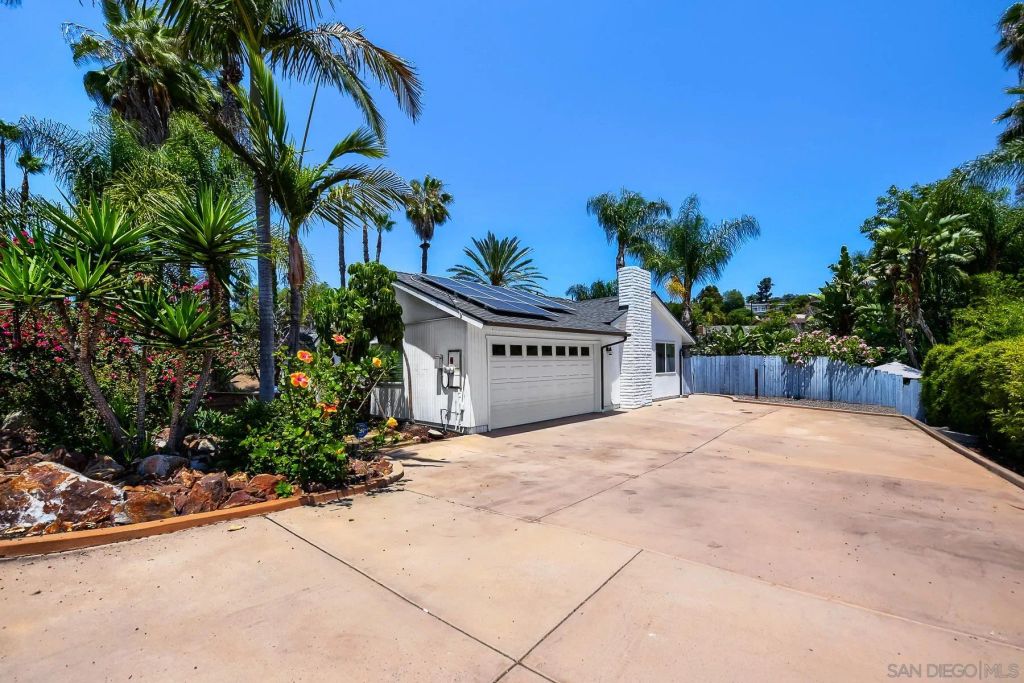 4225 AVOCADO BLVD, La Mesa, CA 91941
