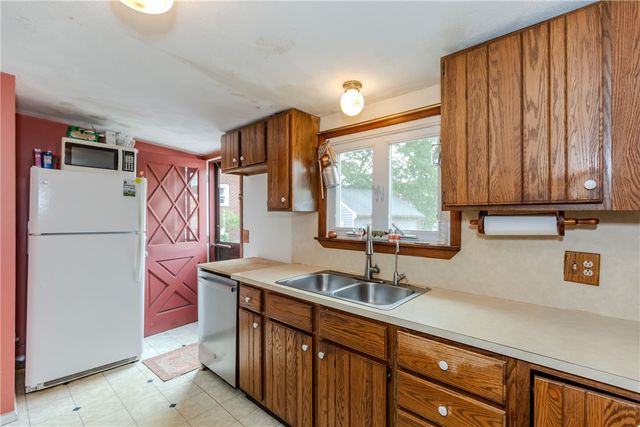 339 Beverage Hill Avenue, Pawtucket, RI 02861