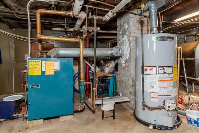 339 Beverage Hill Avenue, Pawtucket, RI 02861