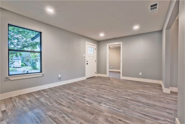 2423 Fenwick Drive, Dallas, TX 75228