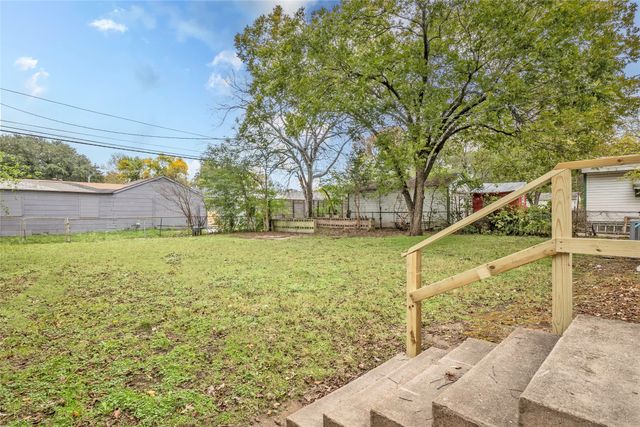 2423 Fenwick Drive, Dallas, TX 75228