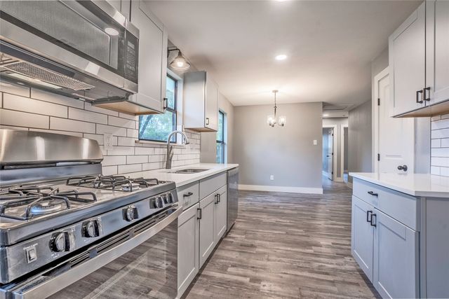 2423 Fenwick Drive, Dallas, TX 75228